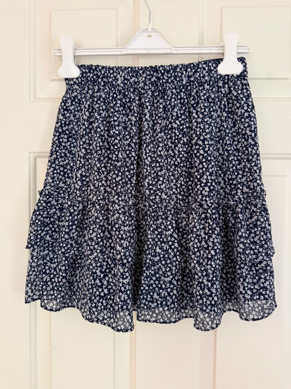 J.Crew Factory navy and white floral skirt size XXS